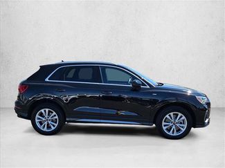 Certified 2025 Audi Q3 2.0T Premium w/ Convenience Package AWD/4WD video 4