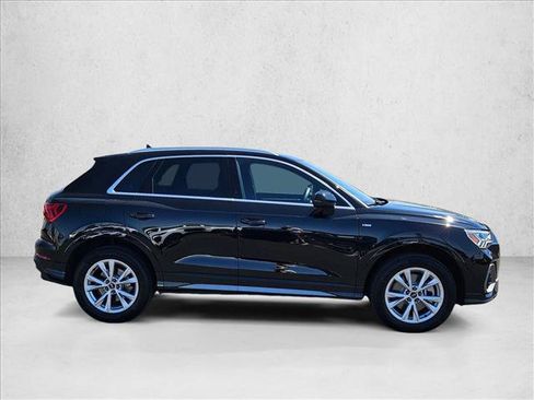 Certified 2025 Audi Q3 2.0T Premium w/ Convenience Package AWD/4WD image 4