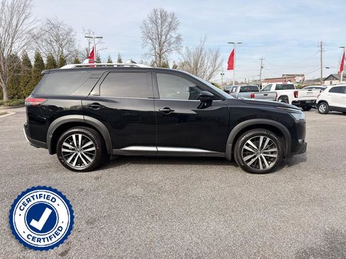 Certified 2024 Nissan Pathfinder Platinum w/ Cargo Package FWD image 2
