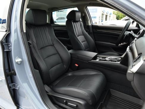 Certified 2022 Honda Accord Touring image 23