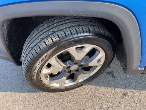 Used 2020 Jeep Compass Limited image 11