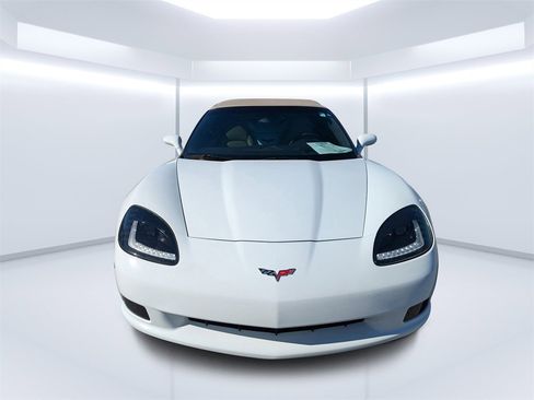 Used 2007 Chevrolet Corvette Convertible w/ Preferred Equipment Group image 8