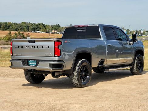 Used 2024 Chevrolet Silverado 3500 High Country w/ Technology Package image 4