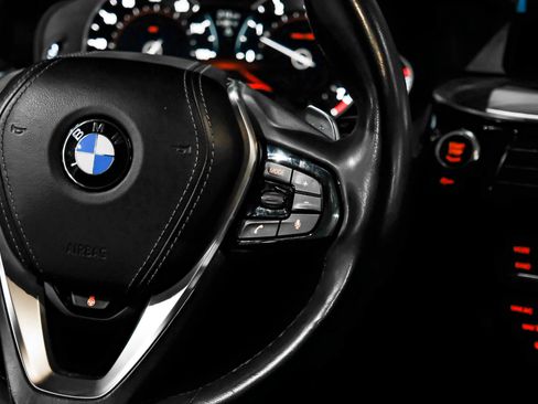 Used 2019 BMW 540i xDrive AWD/4WD image 21