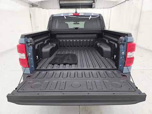 Used 2024 Ford Maverick XLT image 14