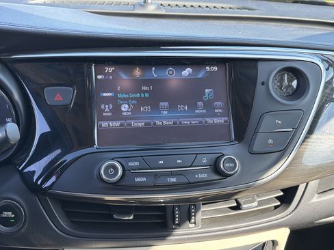 Used 2020 Buick Envision Essence w/ Experience Buick Package FWD image 23