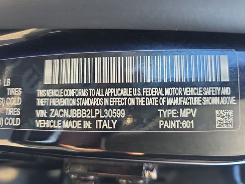 Used 2020 Jeep Renegade Latitude w/ Cold Weather Group image 38