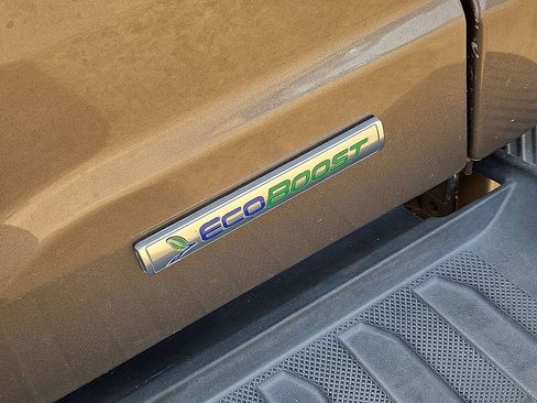 Used 2023 Ford F150 XLT image 14