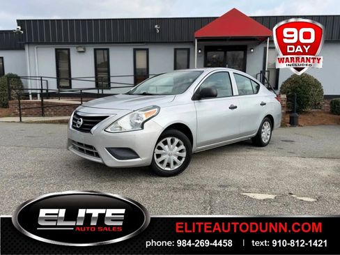 Used 2015 Nissan Versa S FWD image 1
