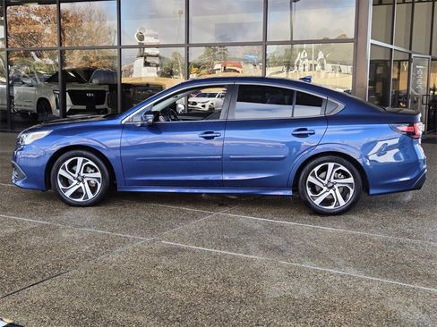 Used 2022 Subaru Legacy Limited image 2