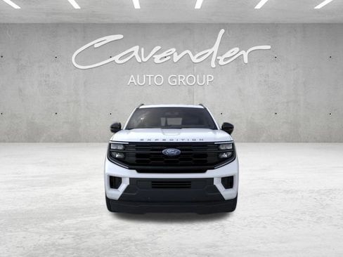 New 2026 Ford Expedition Active RWD image 6