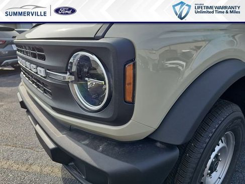 New 2025 Ford Bronco 4-Door AWD/4WD image 30