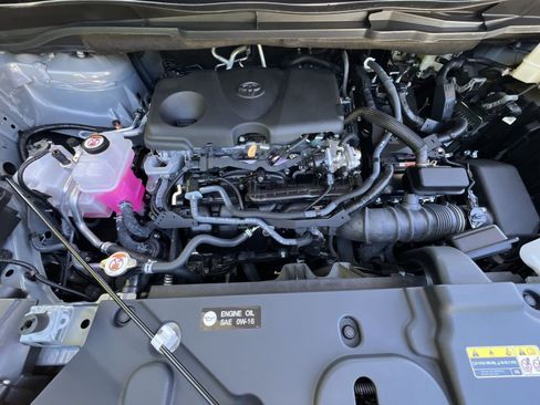 Used 2025 Toyota Sienna XSE w/ XSE Plus Package FWD image 38