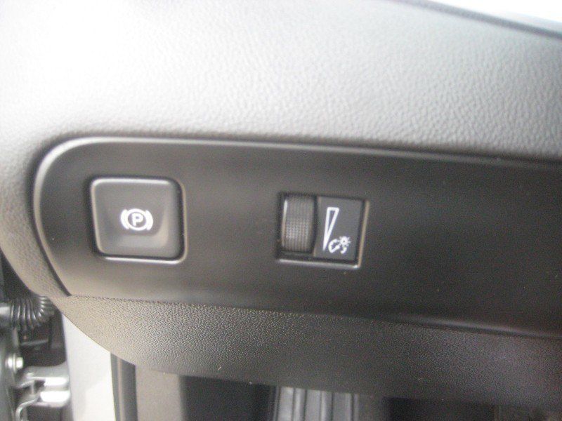 Used 2024 Buick Enclave Essence w/ Sport Touring Edition FWD image 17