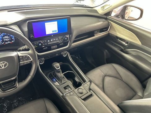 Used 2026 Toyota Grand Highlander FWD image 23