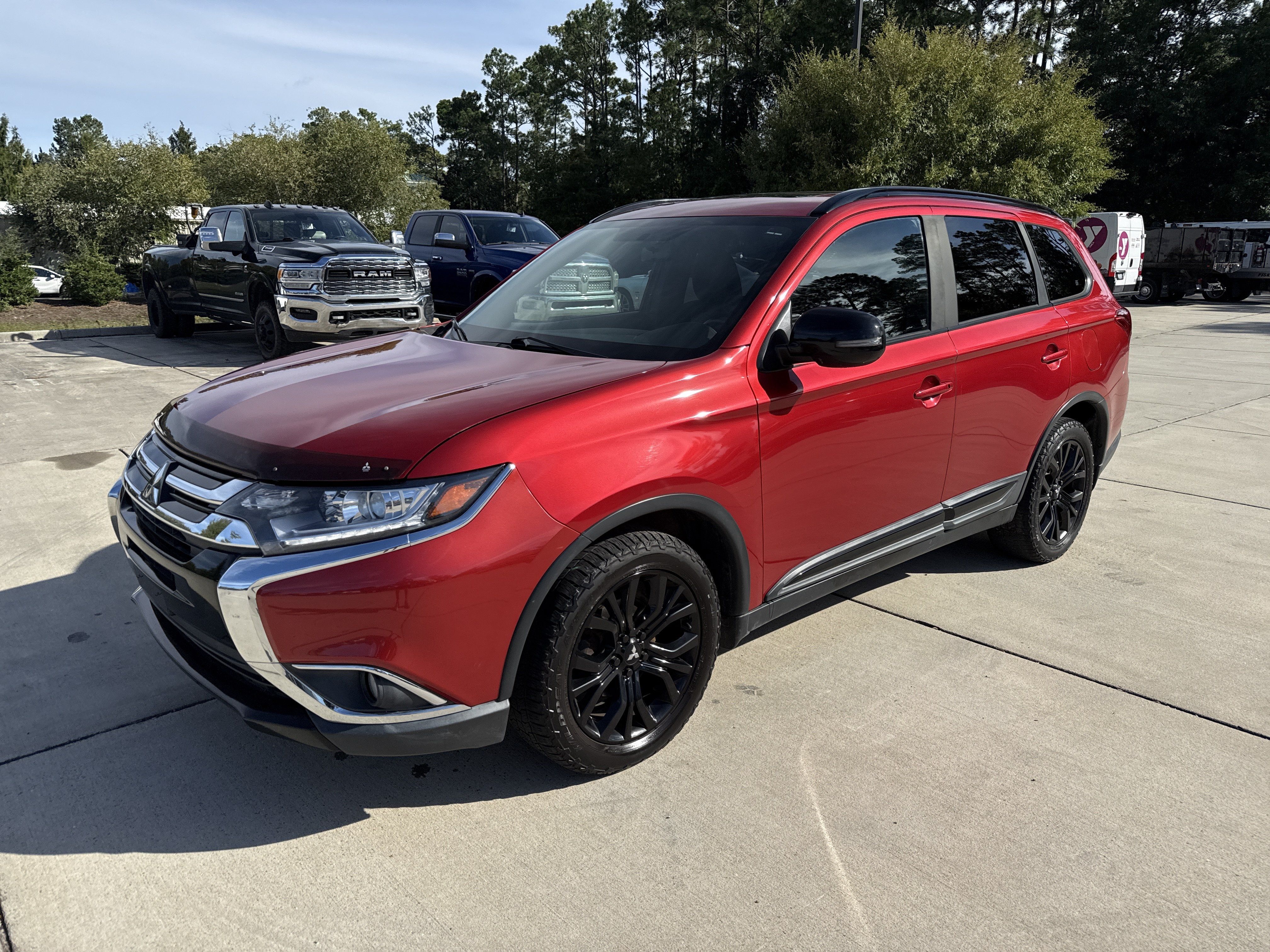 Used 2018 Mitsubishi Outlander LE AWD/4WD image 4