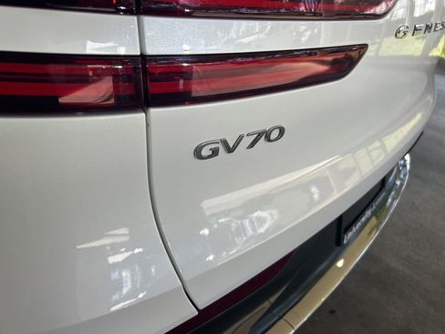 Used 2026 Genesis GV70 2.5T AWD/4WD image 18