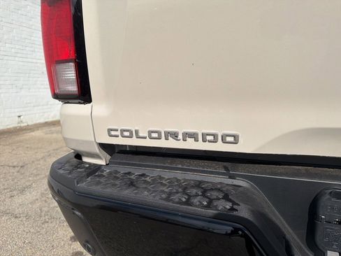 New 2026 Chevrolet Colorado ZR2 image 16