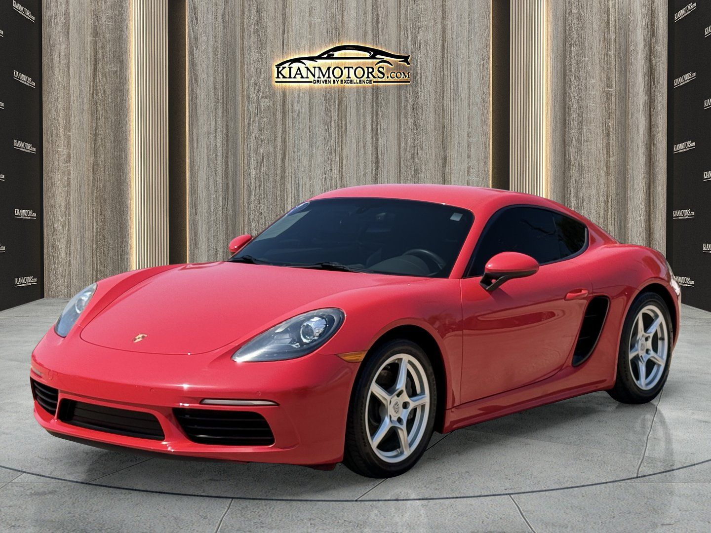 Used 2019 Porsche 718 Cayman RWD image 3