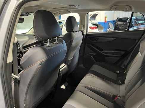 Used 2019 Subaru Crosstrek 2.0i Premium w/ Moonroof Package AWD/4WD image 17
