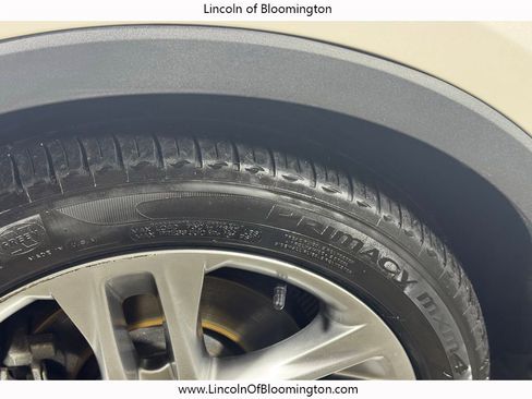 Used 2017 Lincoln MKC Reserve image 13