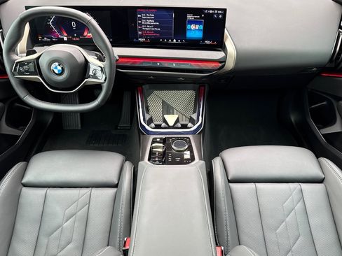 Used 2025 BMW X3 xDrive30i w/ Premium Package image 17