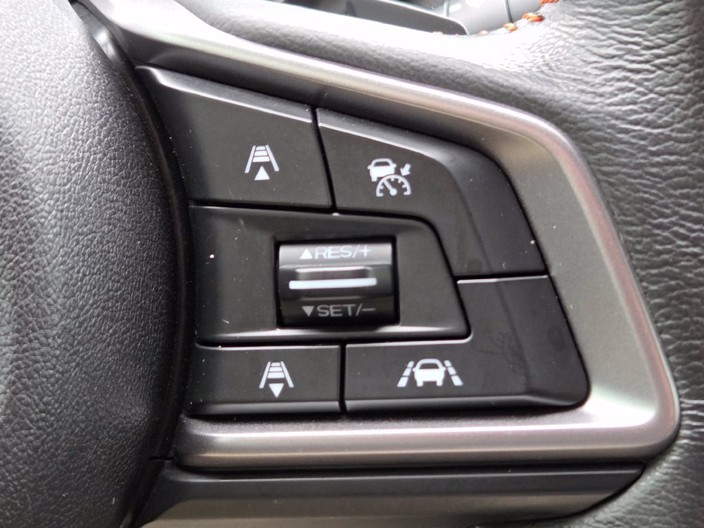 Used 2019 Subaru Crosstrek 2.0i Limited w/ Moonroof Package w/Navigation AWD/4WD image 12