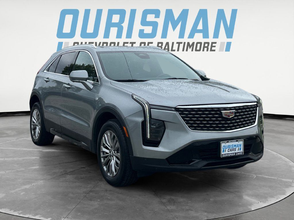 Used 2025 Cadillac XT4 Premium Luxury AWD/4WD image 1