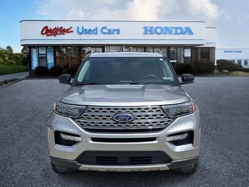 Used 2021 Ford Explorer Limited w/ Equipment Group 301A AWD/4WD image 8