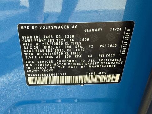 New 2025 Volkswagen ID. Buzz 1st Edition image 16