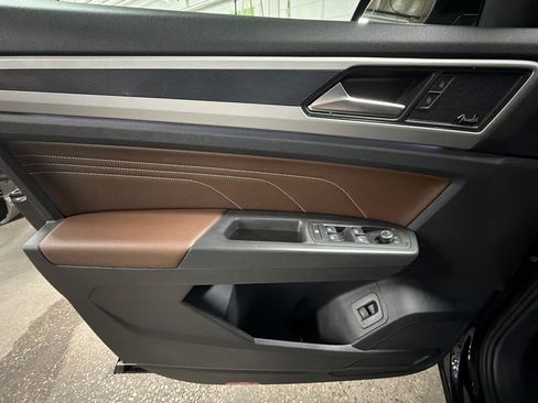 Used 2023 Volkswagen Atlas SEL Premium image 22