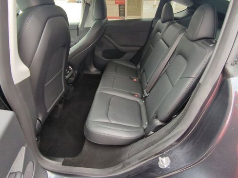 Used 2024 Tesla Model Y Long Range image 15