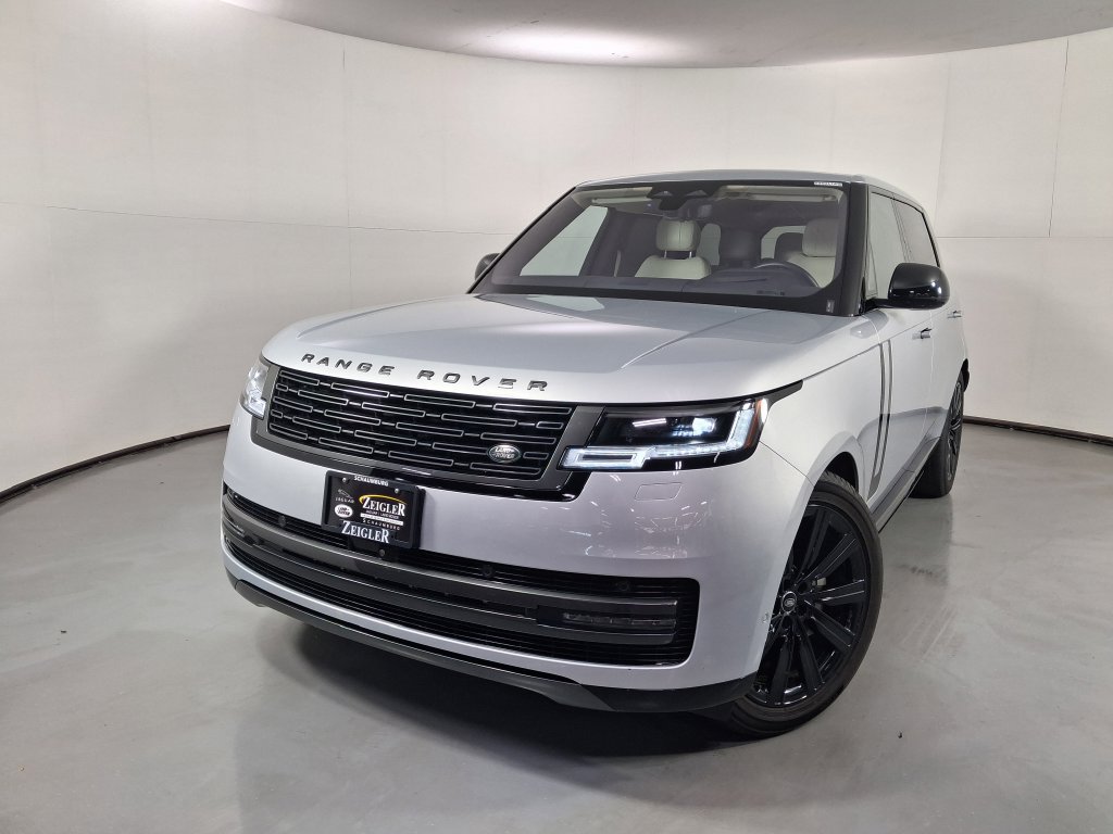 Used 2023 Land Rover Range Rover Long Wheelbase SE AWD/4WD image 3