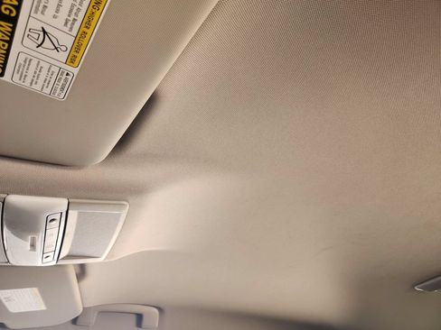 Used 2021 Nissan Rogue S FWD image 27