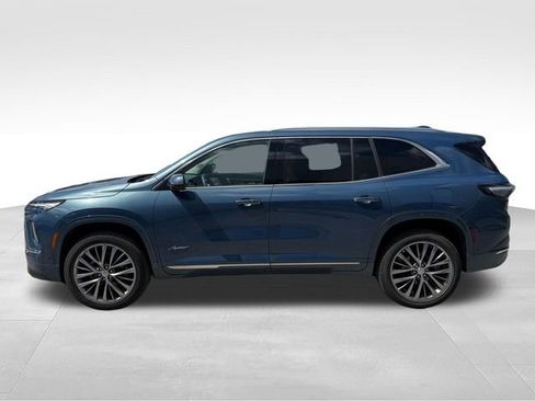 Used 2025 Buick Enclave Avenir w/ Super Cruise Package FWD image 8