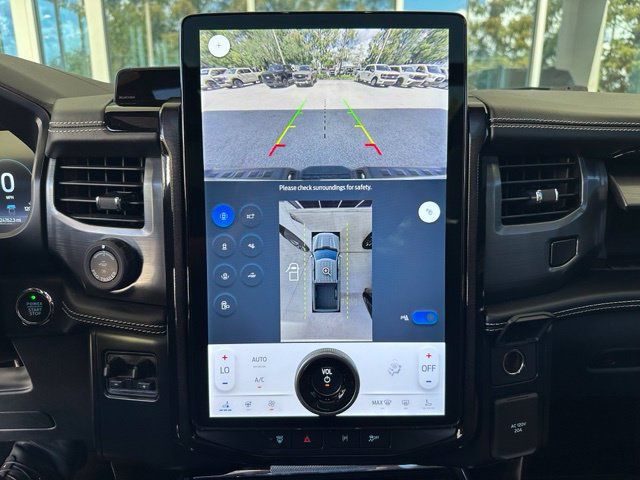 Used 2023 Ford F150 Lightning Platinum AWD/4WD image 20