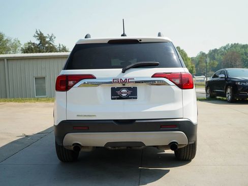 Used 2018 GMC Acadia SLT image 13