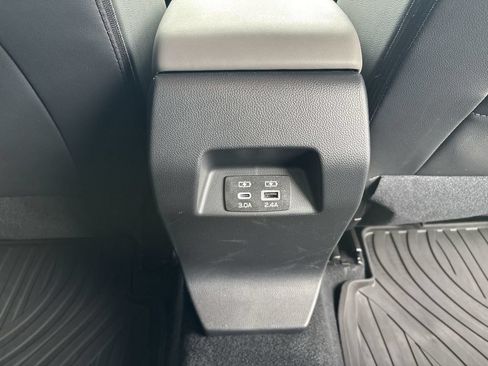 Used 2024 Subaru Crosstrek 2.0i Premium AWD/4WD image 25
