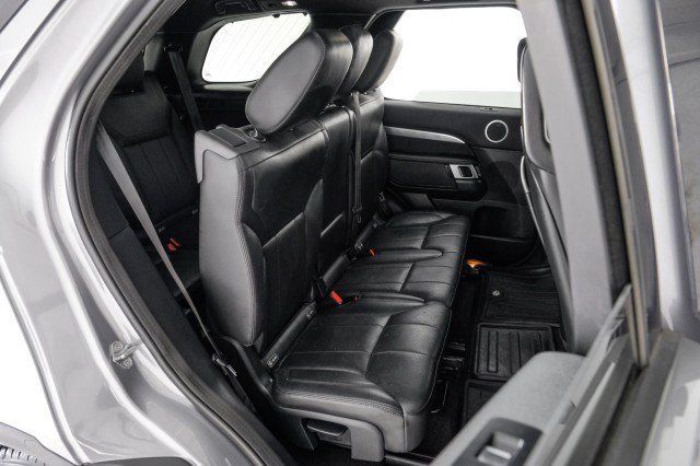 Used 2020 Land Rover Discovery Landmark AWD/4WD image 40