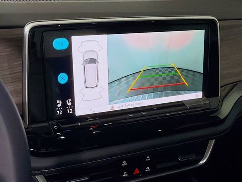 New 2026 Volkswagen Atlas SEL image 17