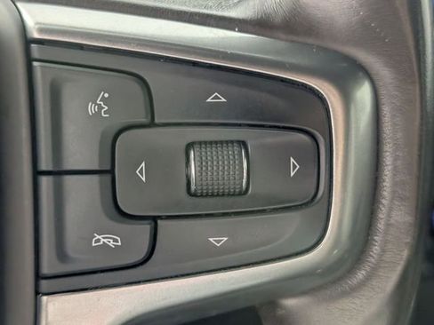 Used 2022 Chevrolet Silverado 1500 LTZ w/ LTZ Premium Package AWD/4WD image 18