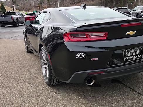 Used 2018 Chevrolet Camaro LT w/ RS Package image 7
