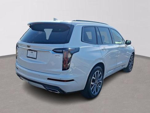Certified 2024 Cadillac XT6 Sport w/ LPO, Floor Liner Package AWD/4WD image 6