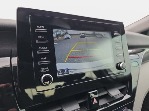 Used 2021 Toyota Camry LE w/ Convenience Package image 22