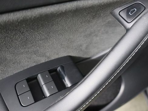 Used 2023 Tesla Model Y Long Range image 18