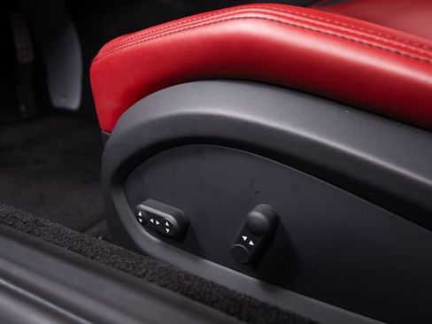Used 2021 Ferrari 812 GTS RWD image 24