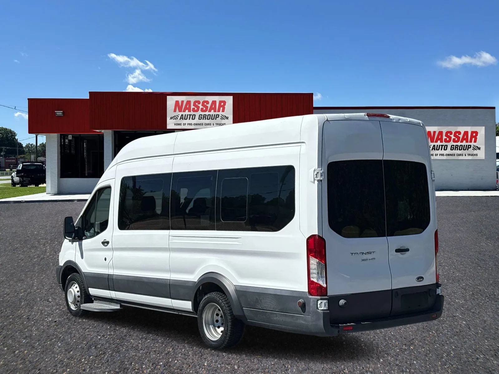 Used 2017 Ford Transit 350 XL RWD image 6
