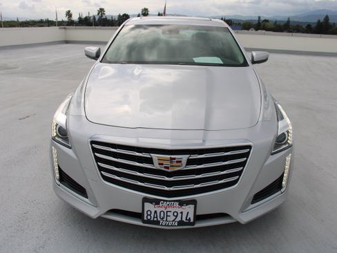 Used 2018 Cadillac CTS Luxury image 7