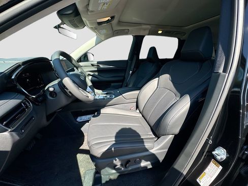 Used 2027 INFINITI QX60 Pure w/ Cargo Package FWD image 22