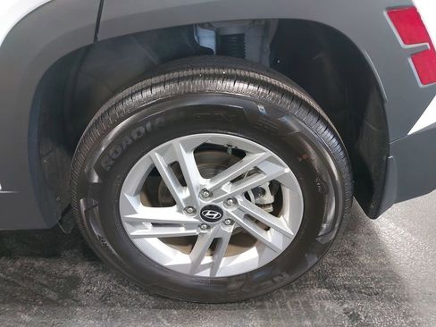 Used 2025 Hyundai Tucson SE AWD/4WD image 32